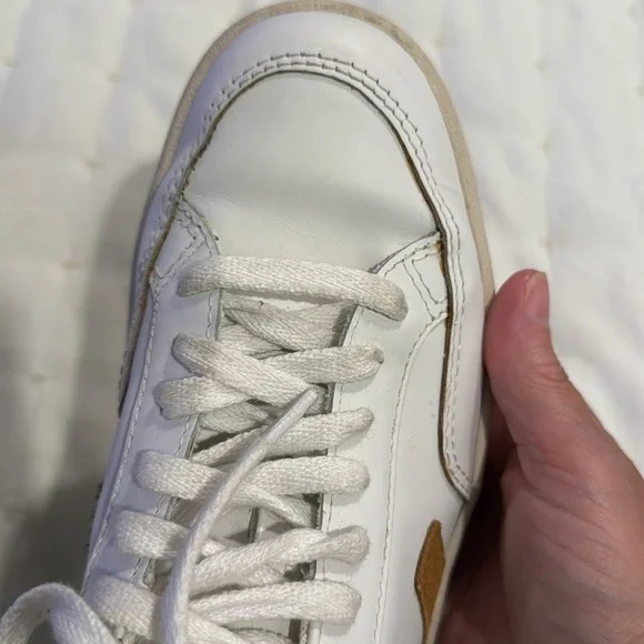 V-12 LEATHER WHITE CAMEL (2) - Picture 10 of 11